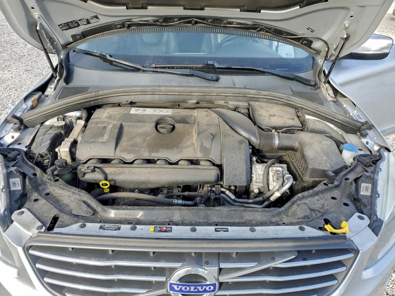 2016 VOLVO XC60 T6 PREMIER photo 23