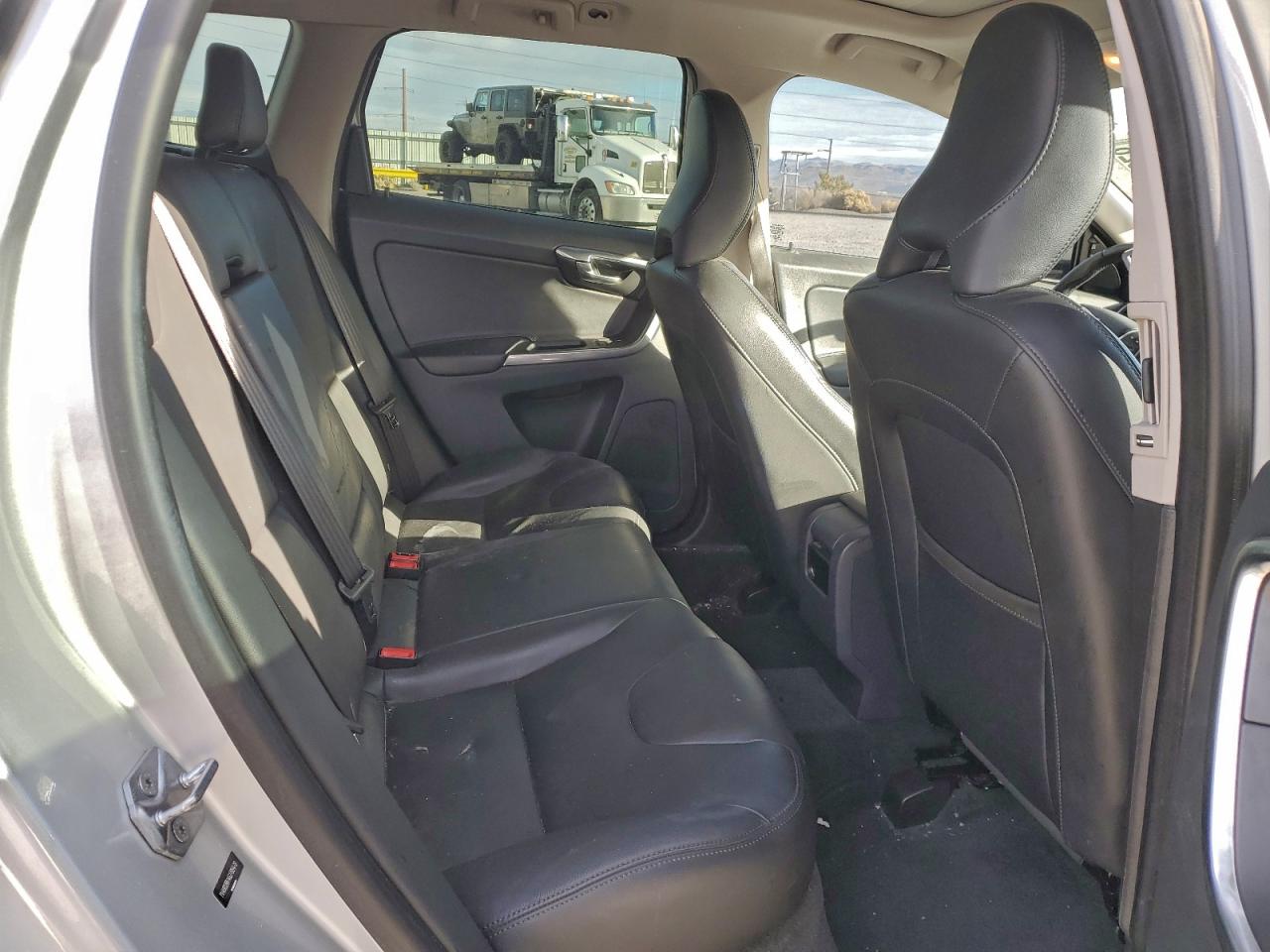 2016 VOLVO XC60 T6 PREMIER photo 21