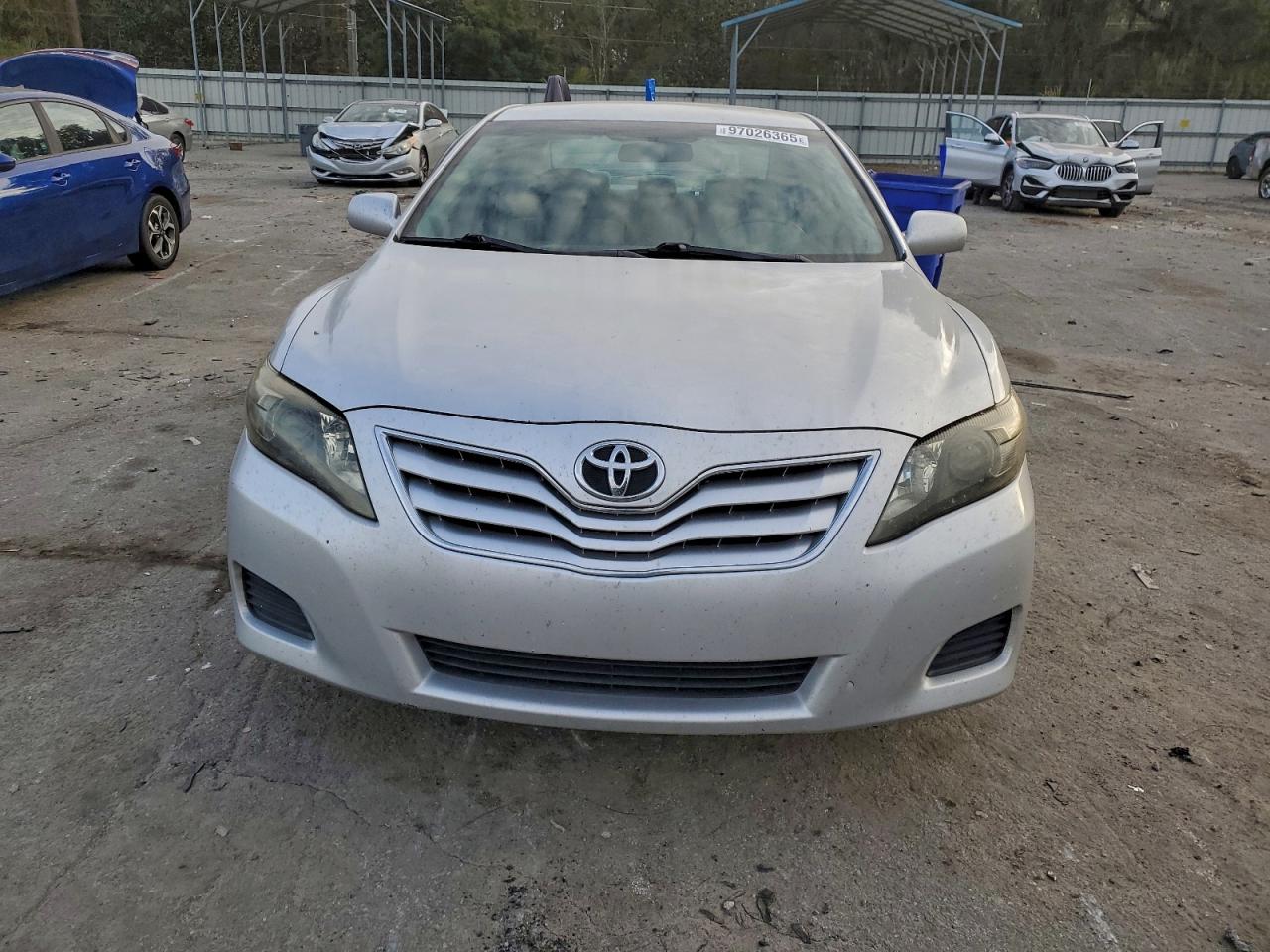 2011 TOYOTA CAMRY BASE photo 5