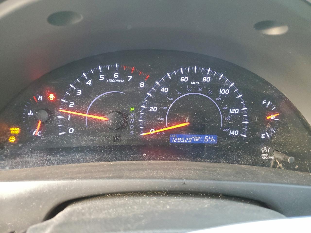 2011 TOYOTA CAMRY BASE photo 9
