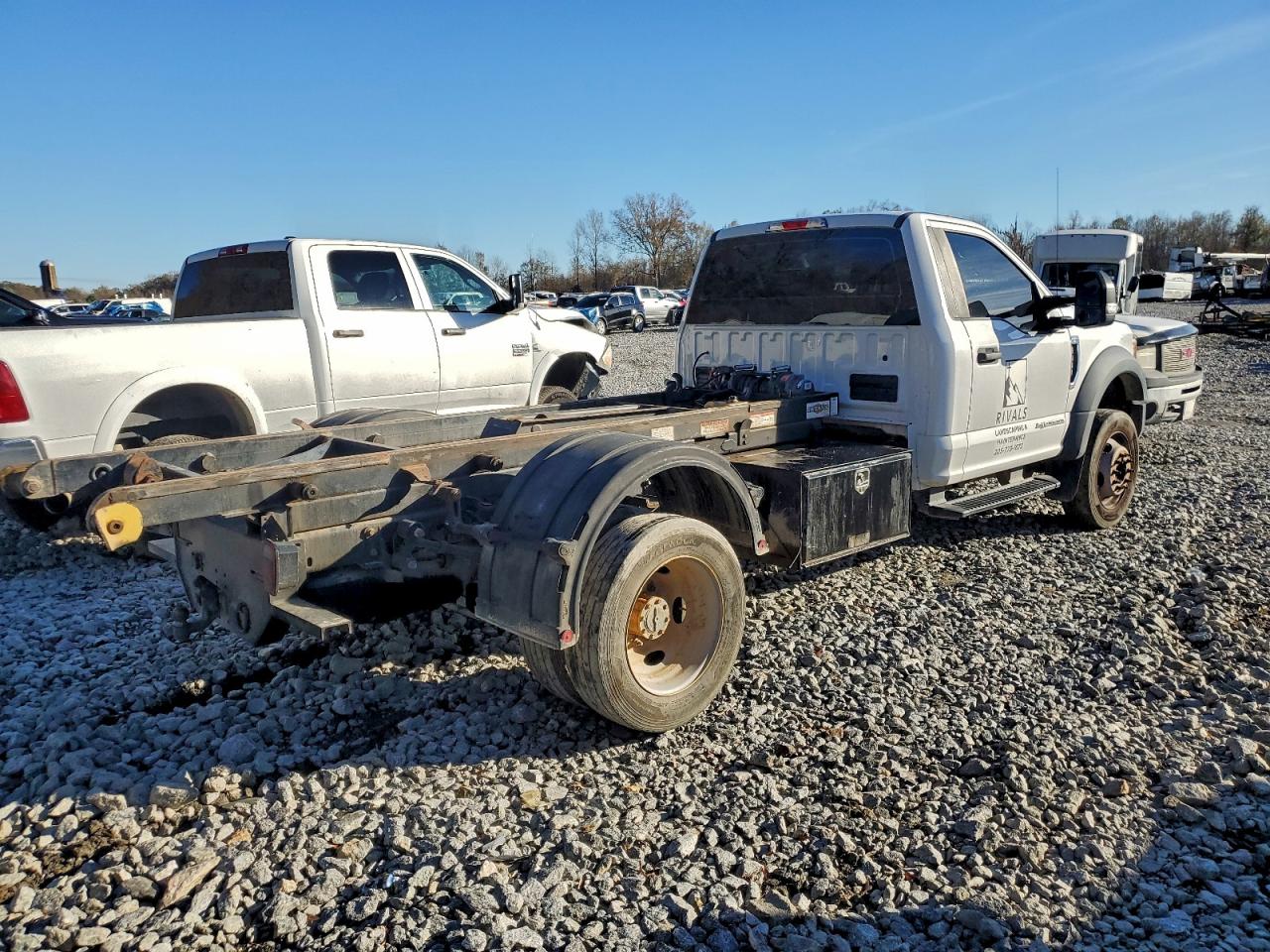2017 FORD F550 SUPER DUTY TRUCK CAB AND CHASSIS photo 5