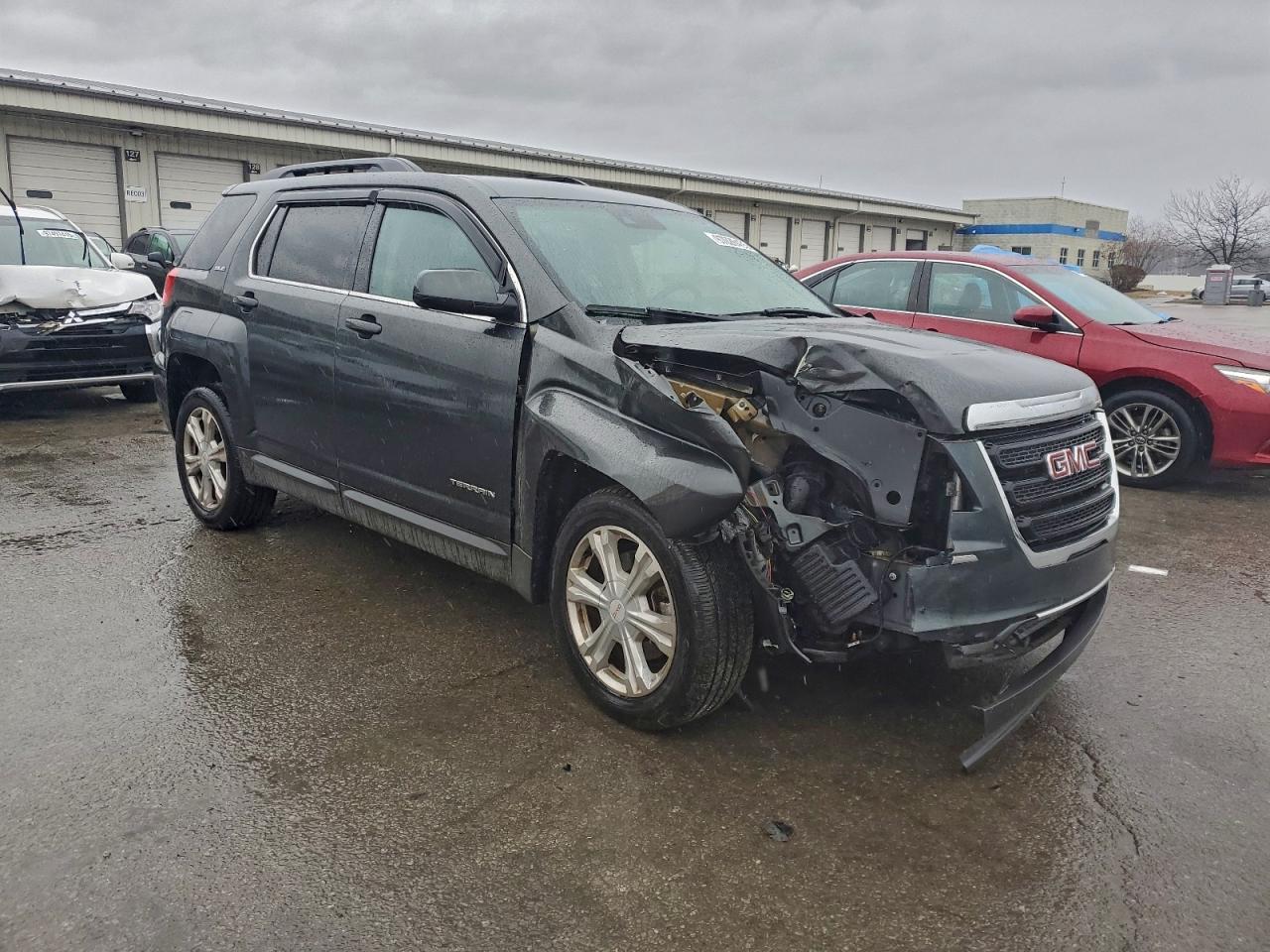 2017 GMC TERRAIN SLE photo 13