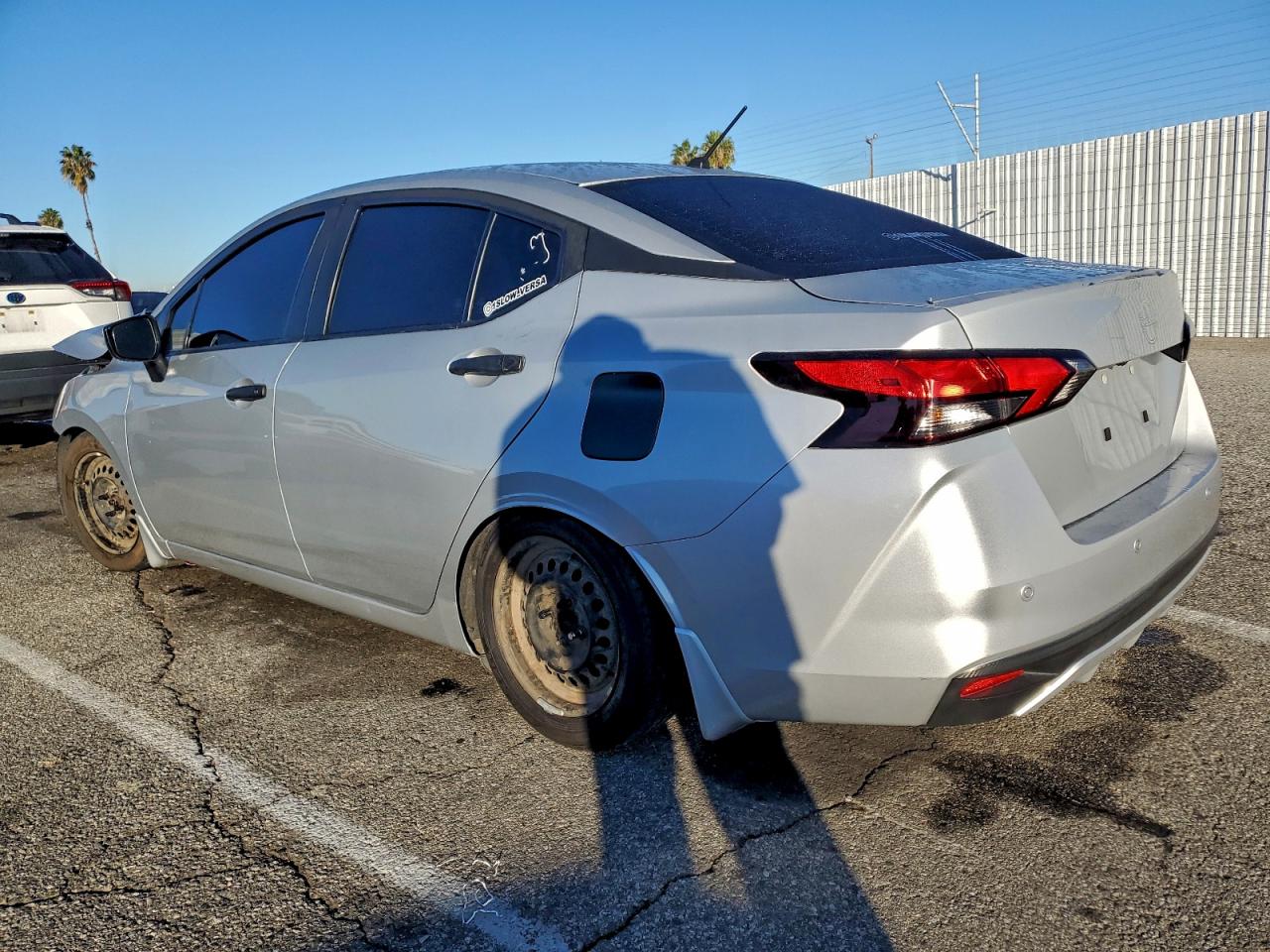 2021 NISSAN VERSA S photo 3