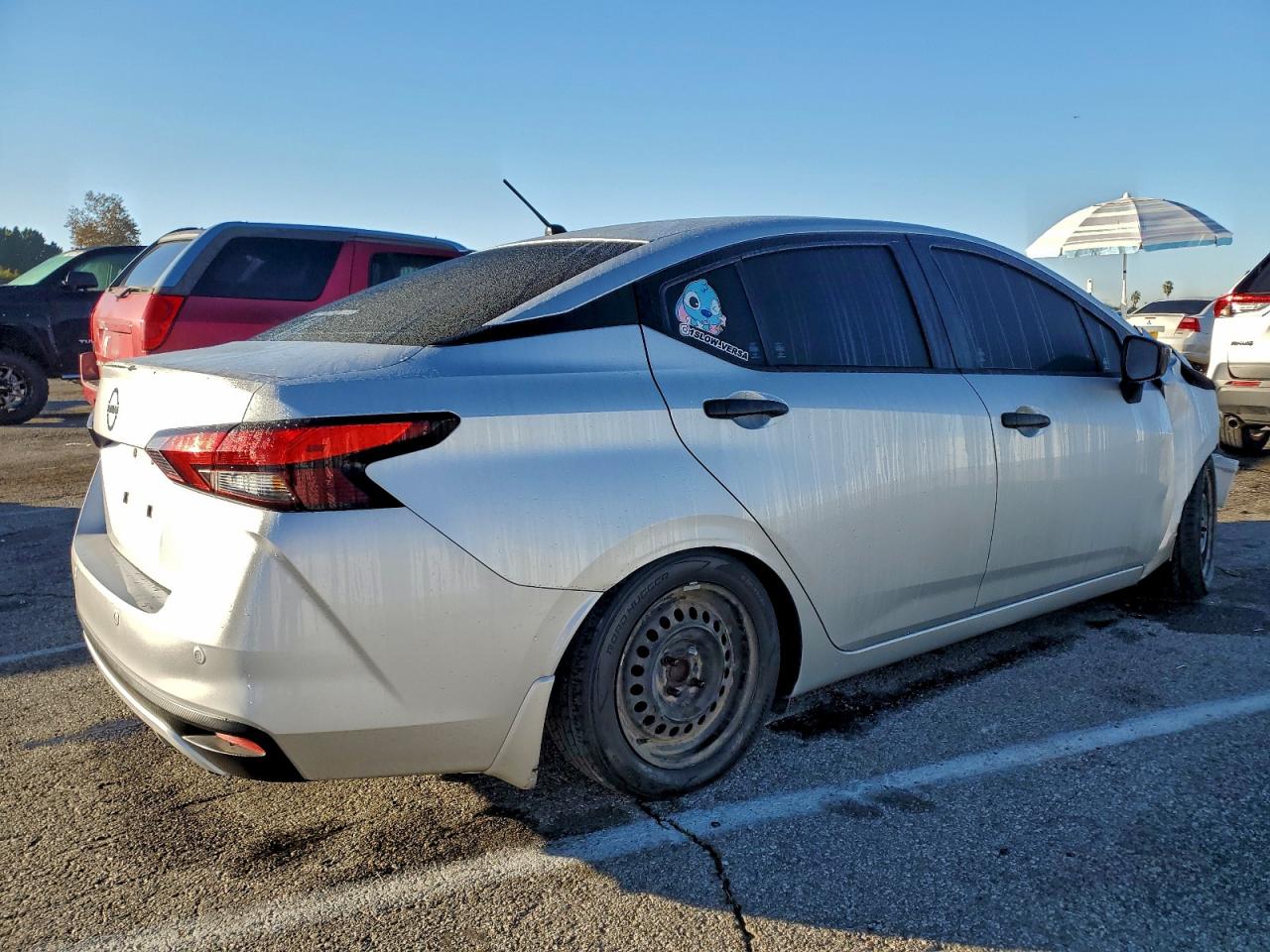 2021 NISSAN VERSA S photo 5