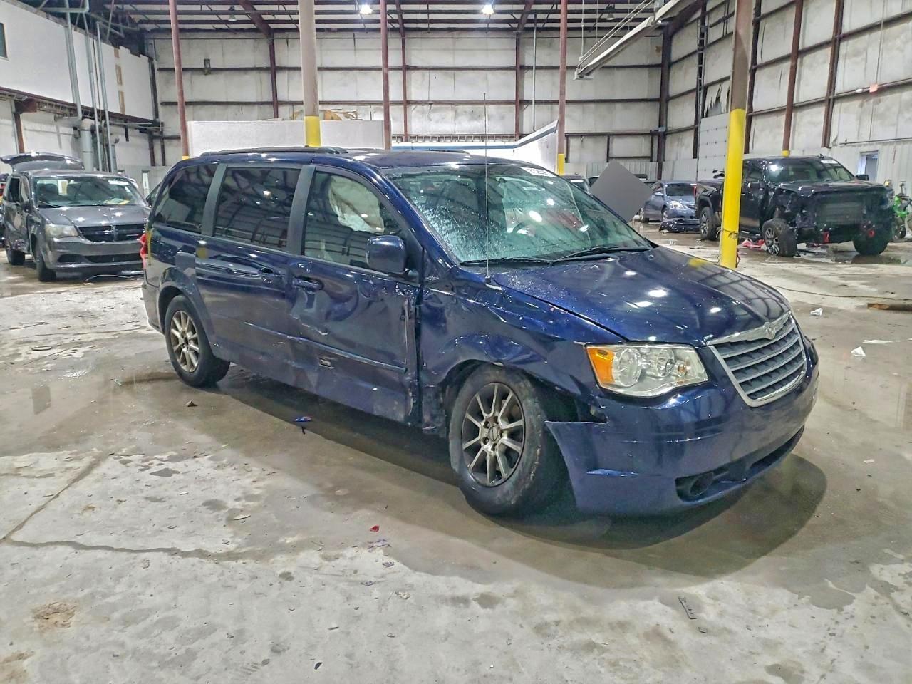 2012 DODGE GRAND CARAVAN R/T photo 7