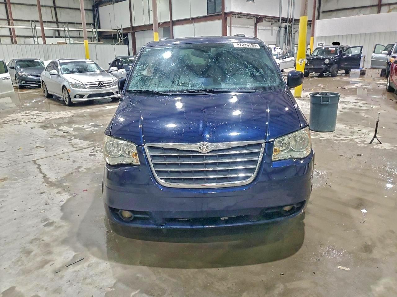 2012 DODGE GRAND CARAVAN R/T photo 9