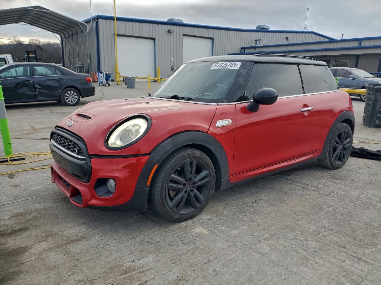 2017 MINI COOPER
