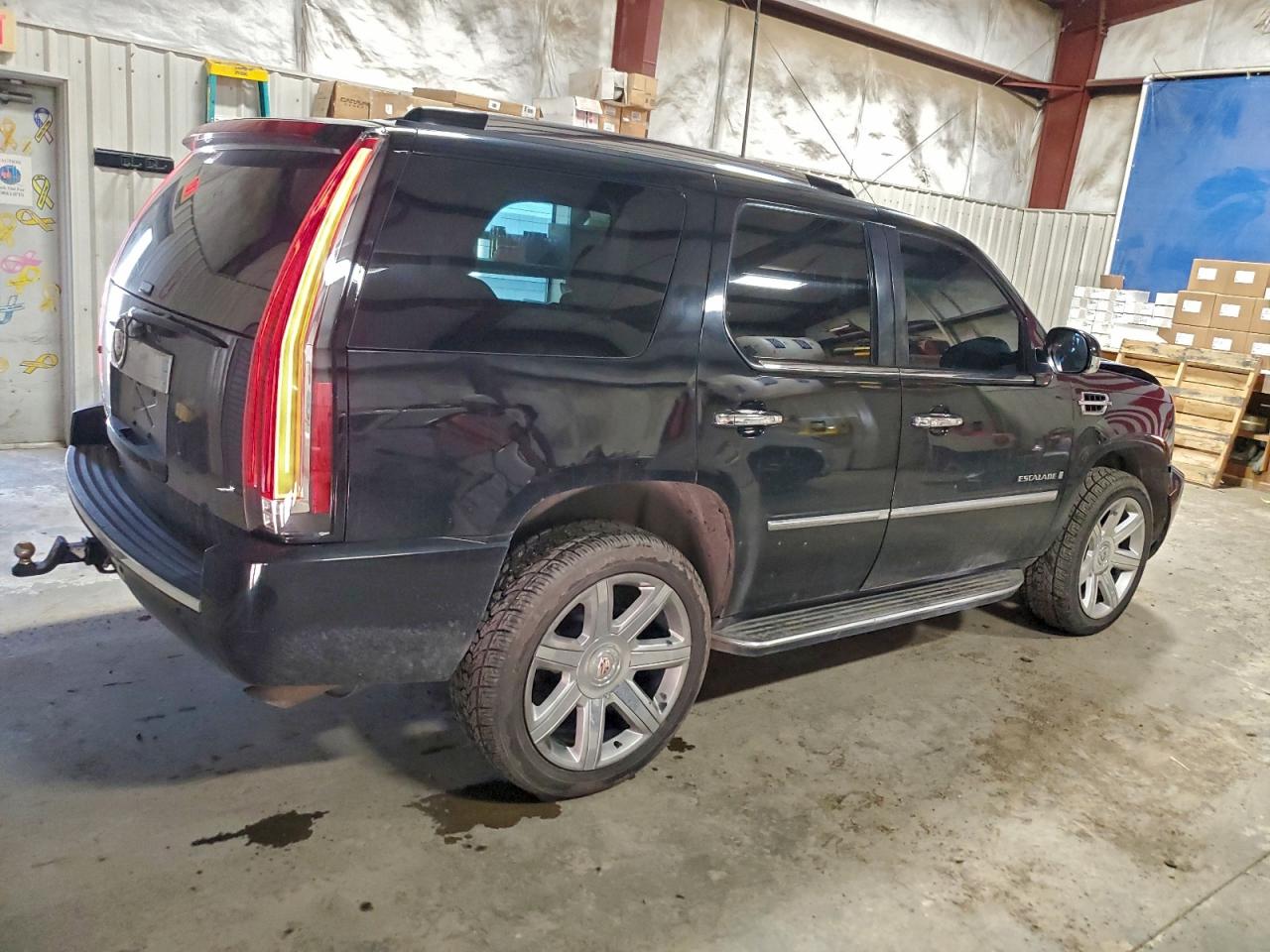 2007 CADILLAC ESCALADE LUXURY photo 3