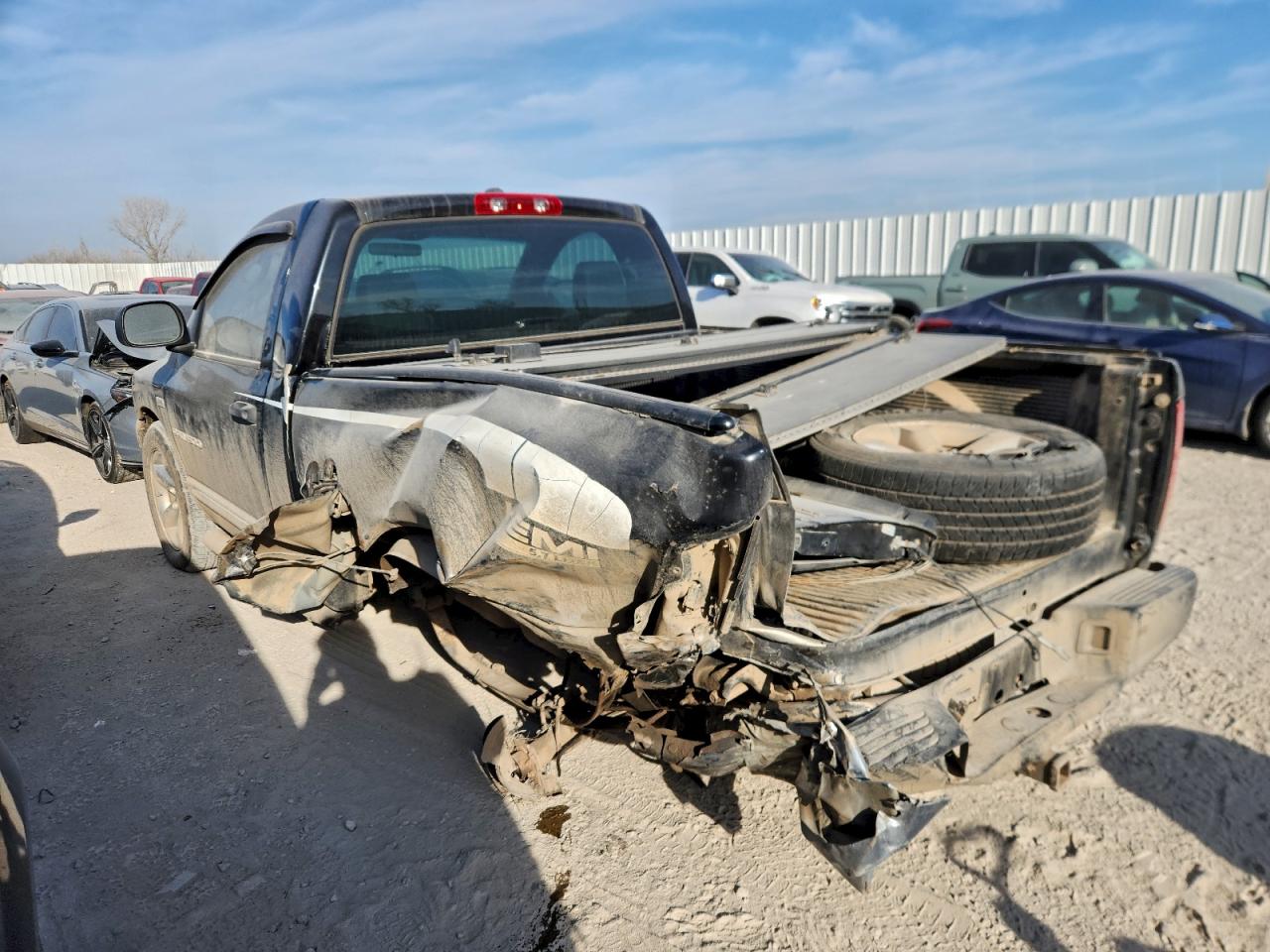 2006 DODGE RAM 1500 ST photo 2