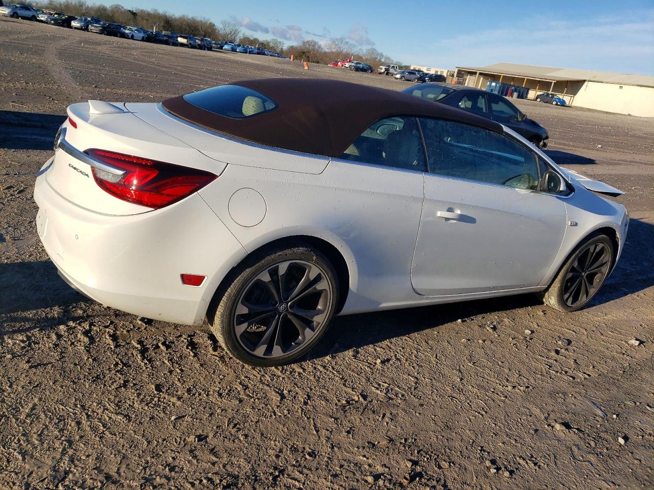 2019 BUICK CASCADA PREMIUM photo 3