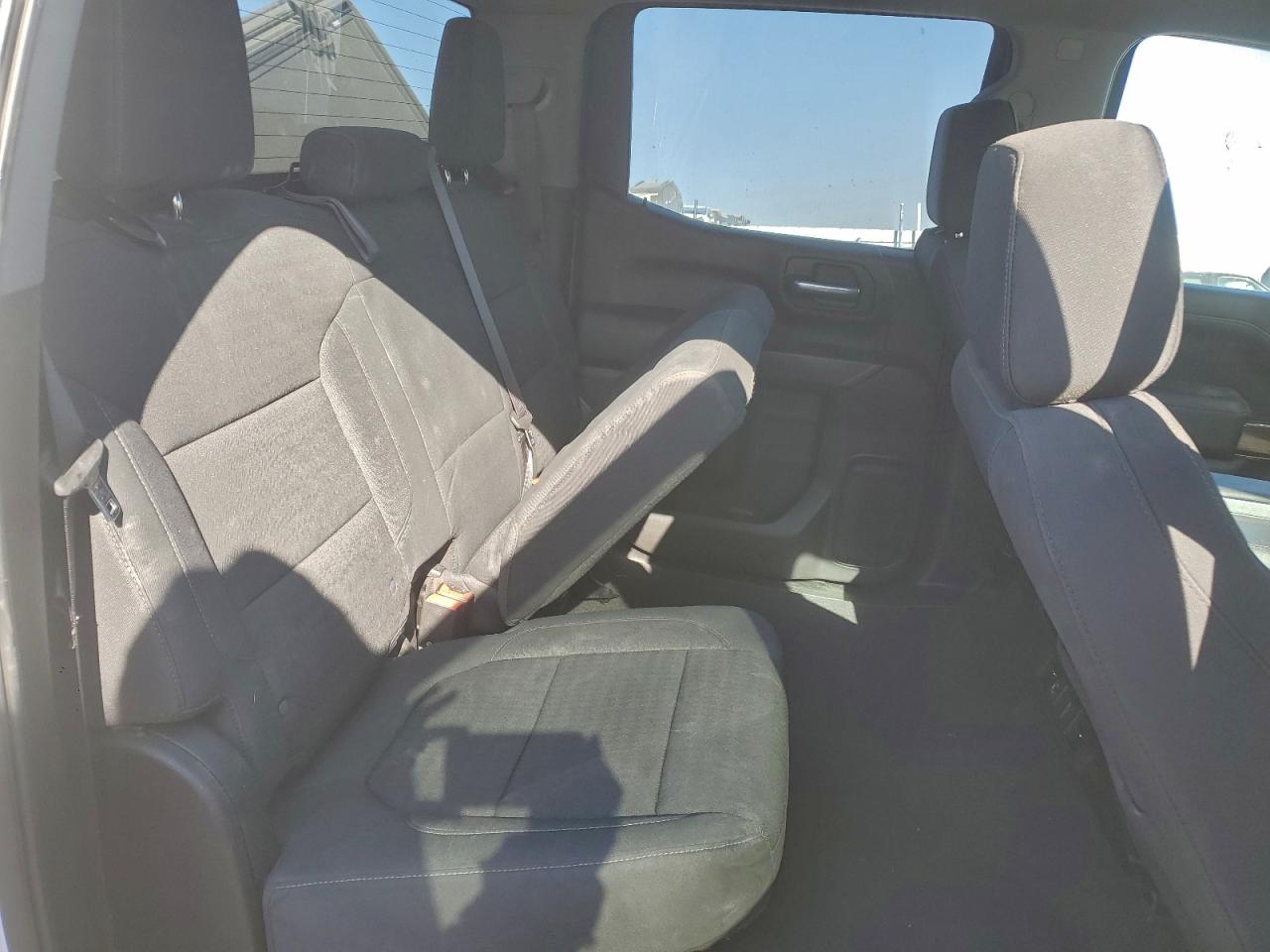 2020 CHEVROLET SILVERADO K1500 LT photo 10