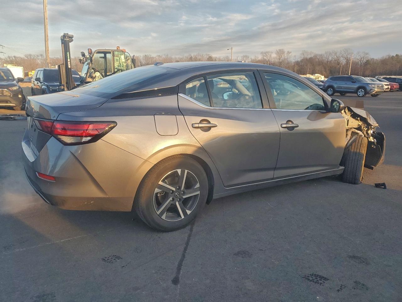 2025 NISSAN SENTRA SV photo 3