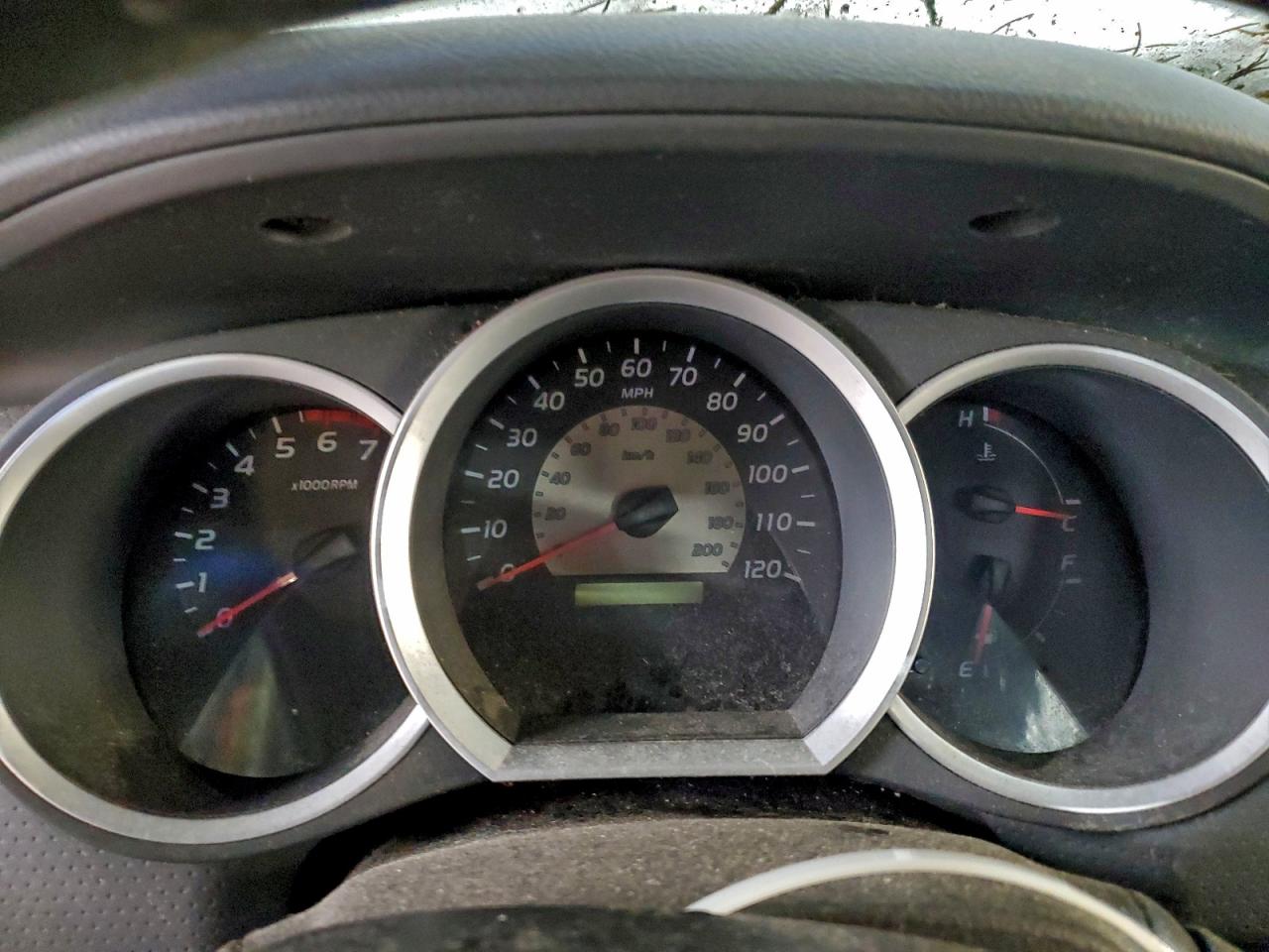 2005 TOYOTA TACOMA photo 9