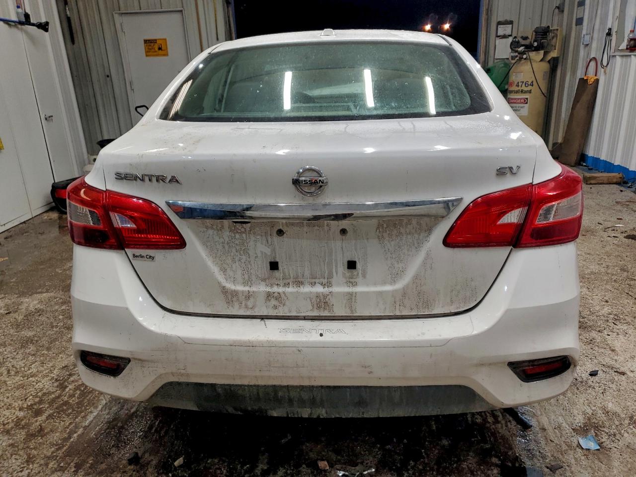 2018 NISSAN SENTRA S photo 11