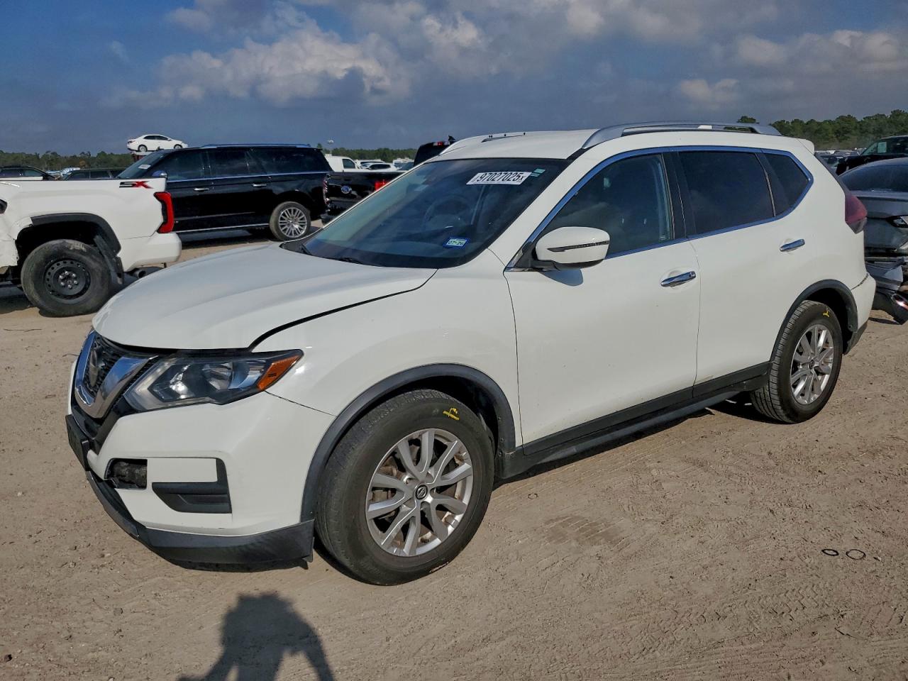 2019 NISSAN ROGUE