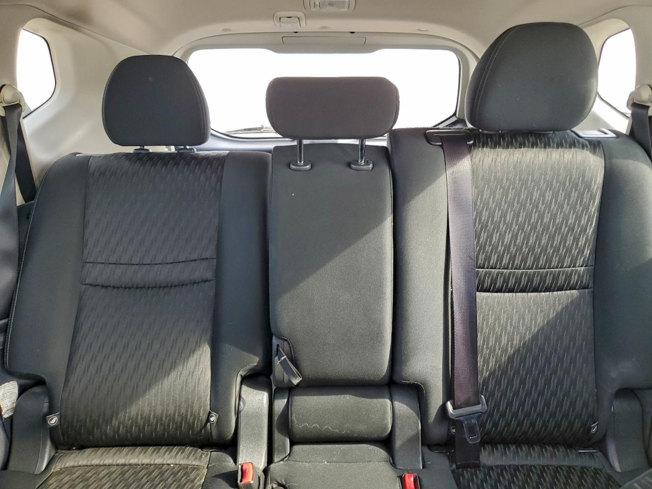 2019 NISSAN ROGUE S photo 10