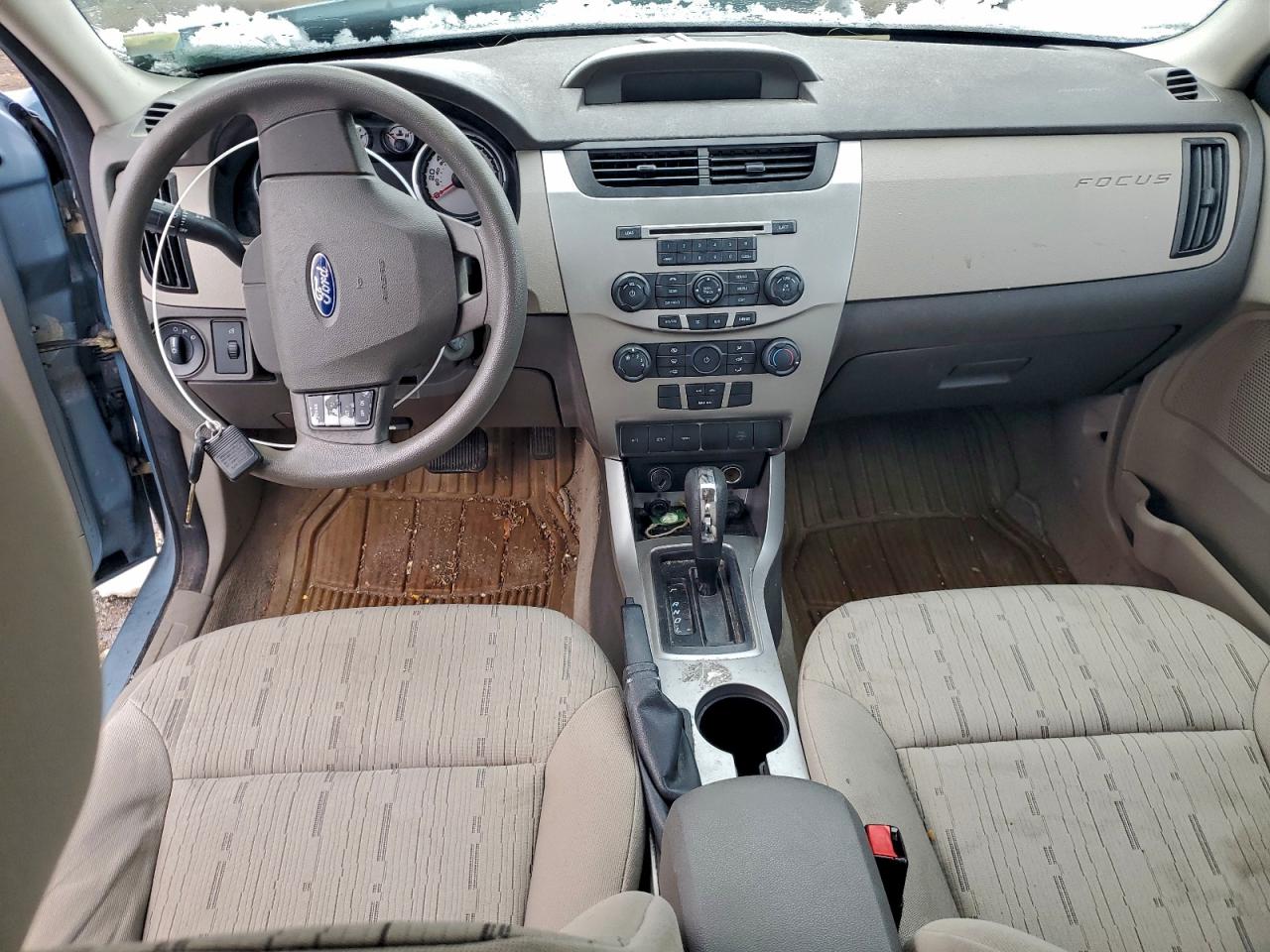 2009 FORD FOCUS SE photo 15