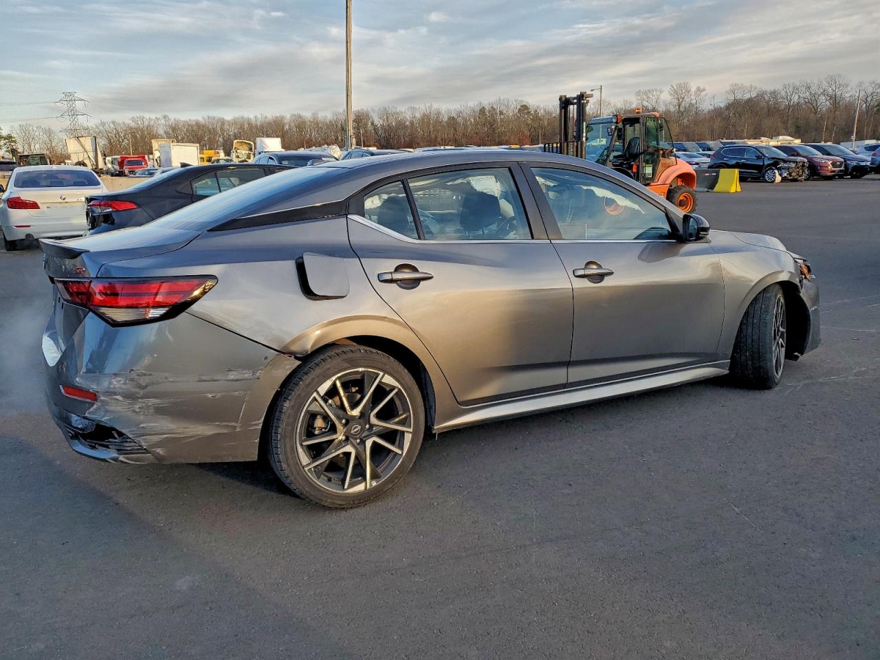 2025 NISSAN SENTRA SR photo 3