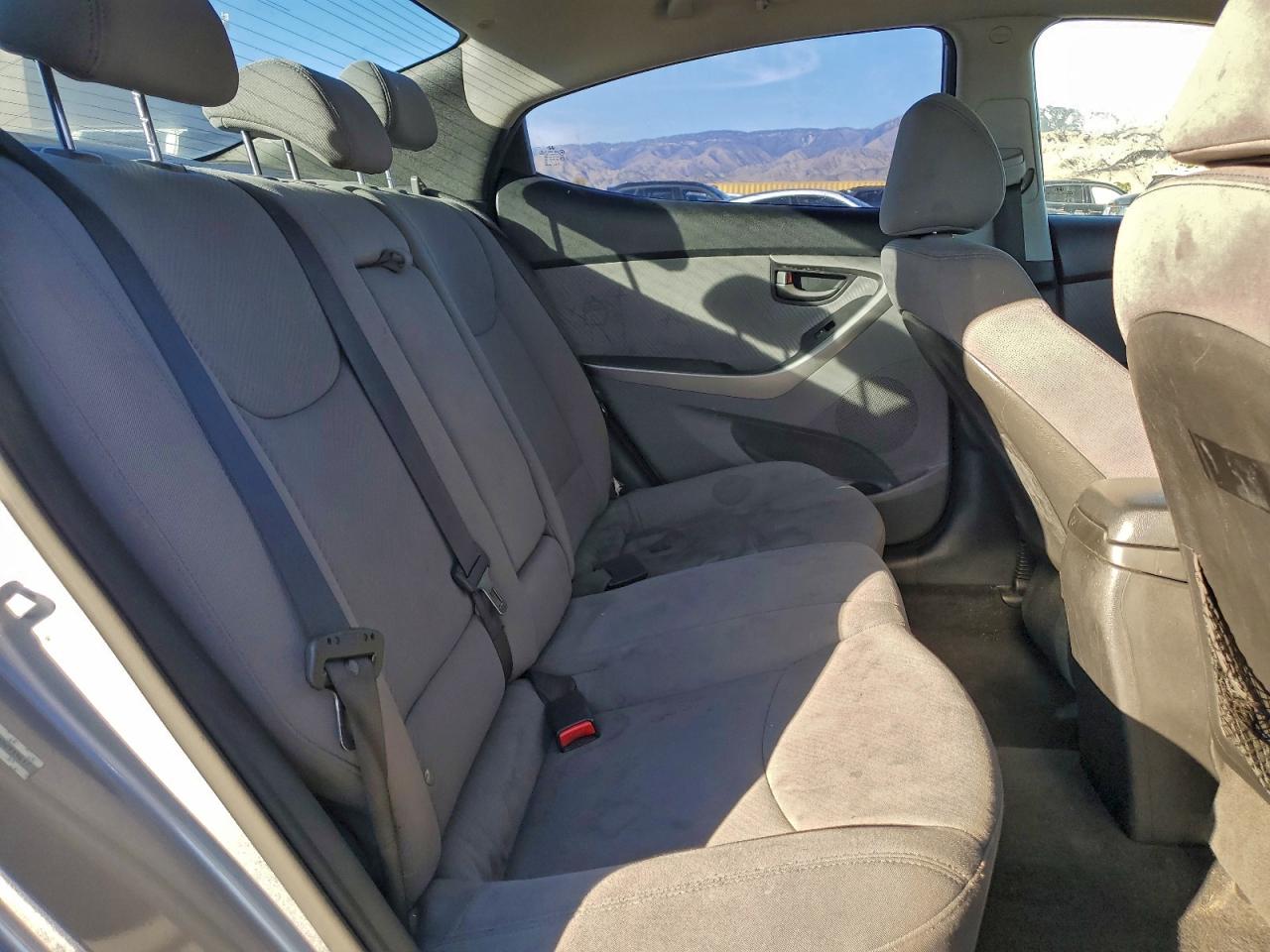 2013 HYUNDAI ELANTRA GLS photo 10