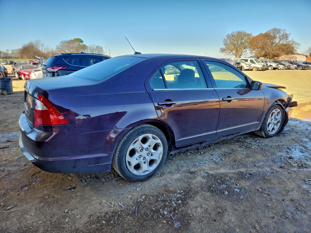 2011 FORD FUSION SE photo 3