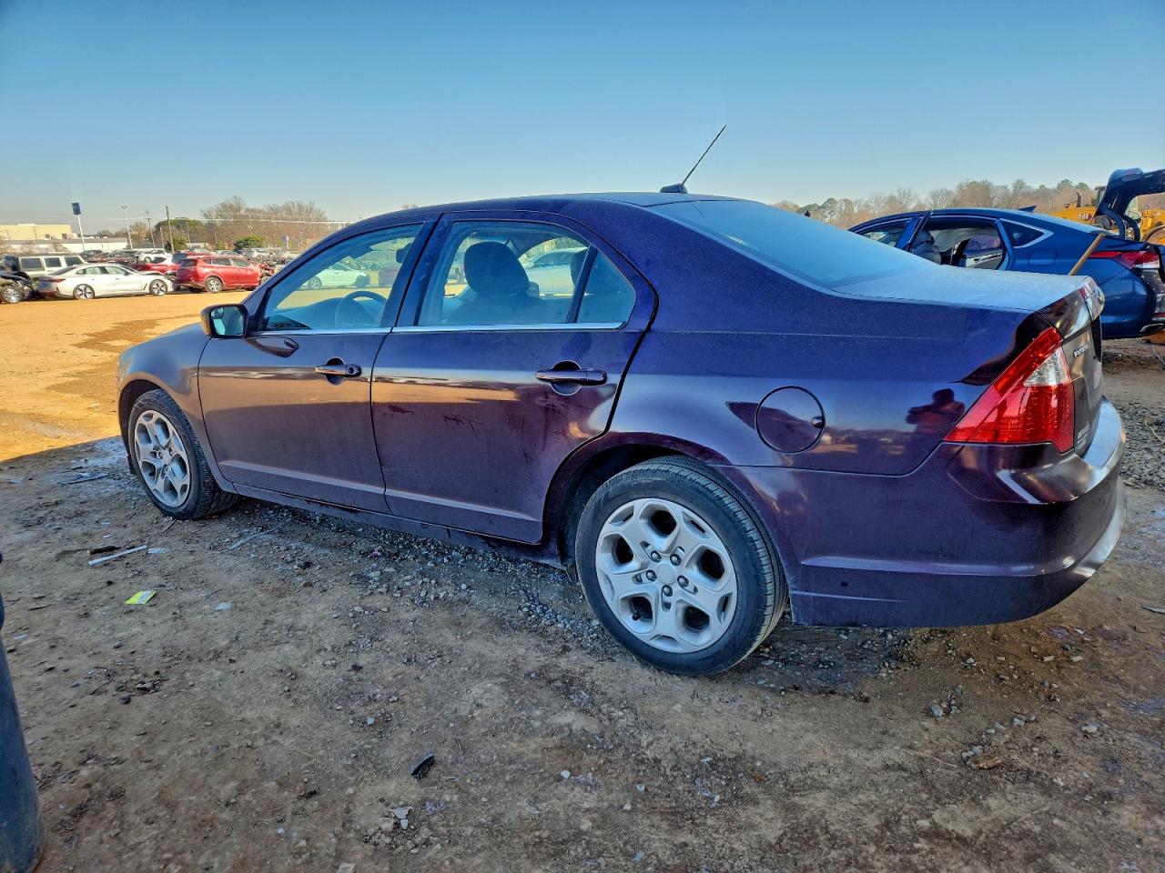 2011 FORD FUSION SE photo 2