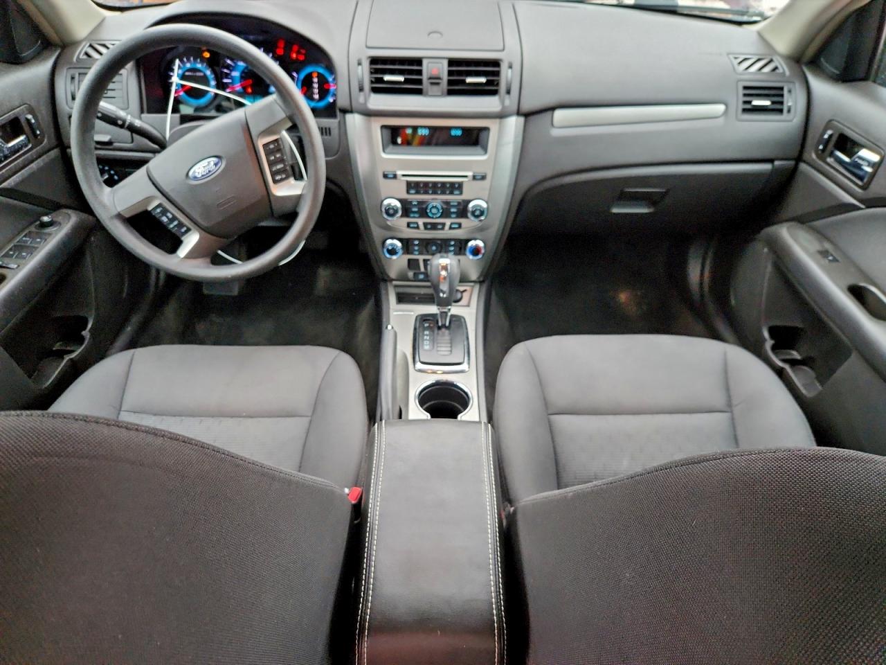 2011 FORD FUSION SE photo 8
