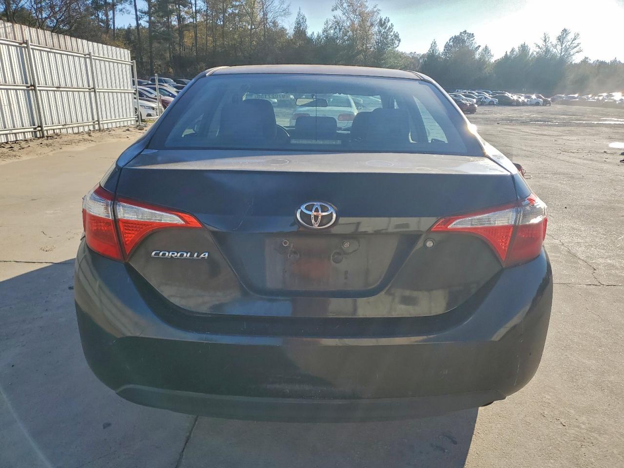 2015 TOYOTA COROLLA L photo 6