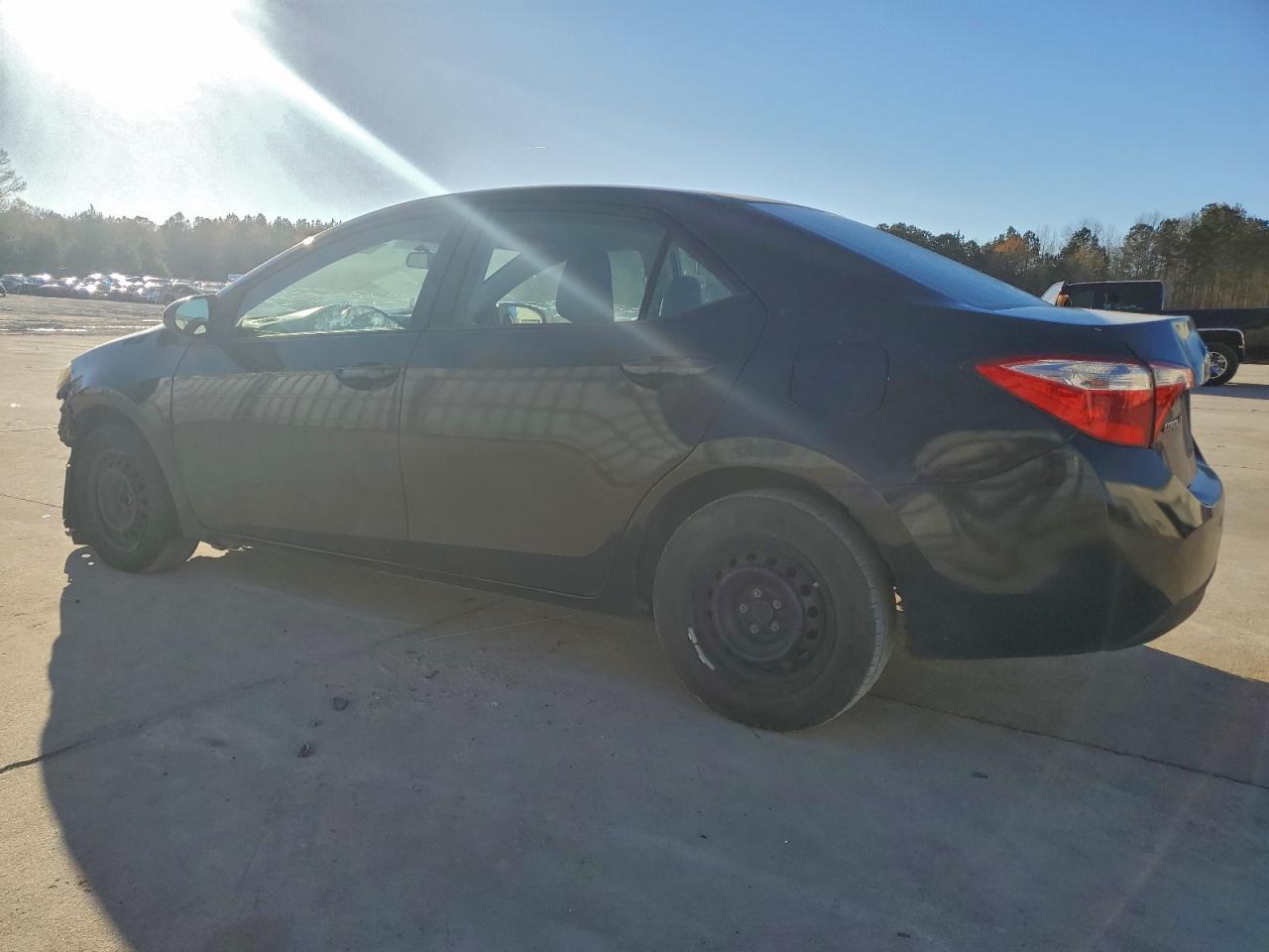 2015 TOYOTA COROLLA L photo 2