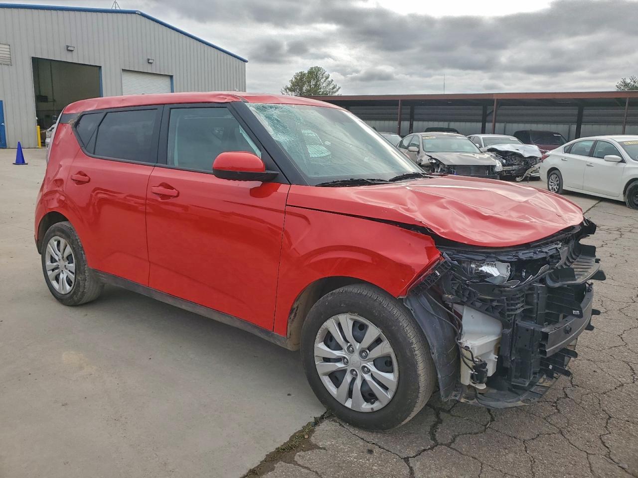 2025 KIA SOUL LX photo 4