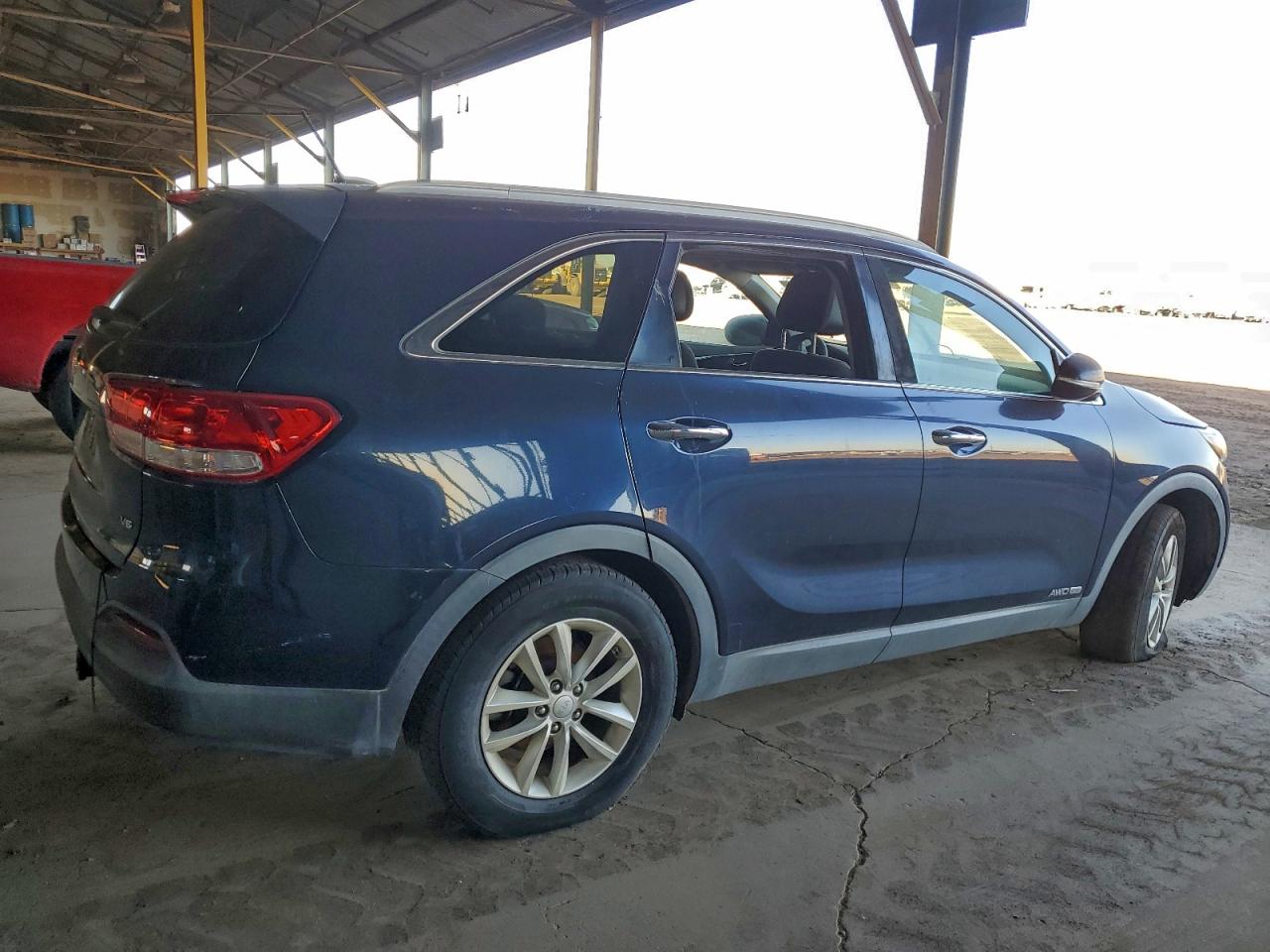 2016 KIA SORENTO LX photo 5