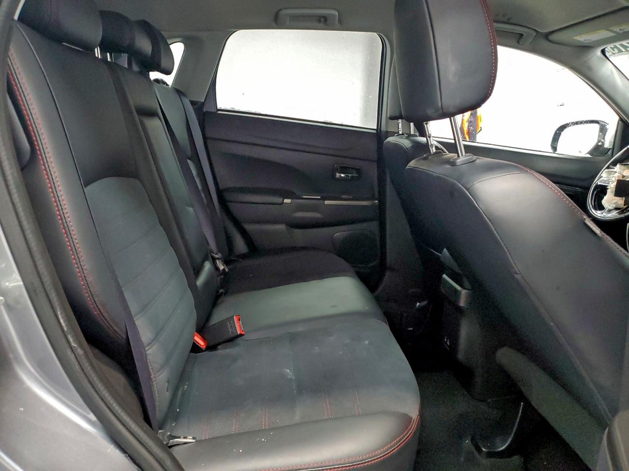 2024 MITSUBISHI OUTLANDER SPORT S/SE photo 21