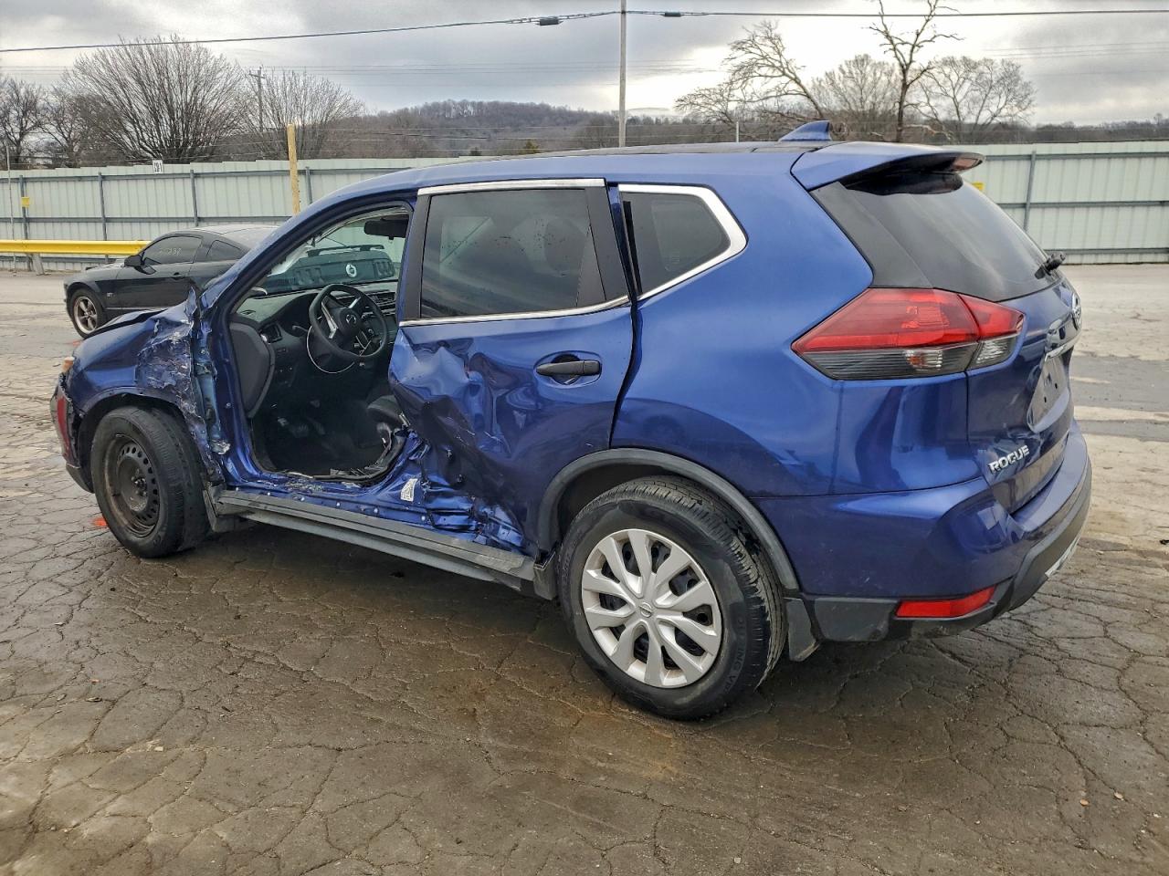 2020 NISSAN ROGUE S photo 3
