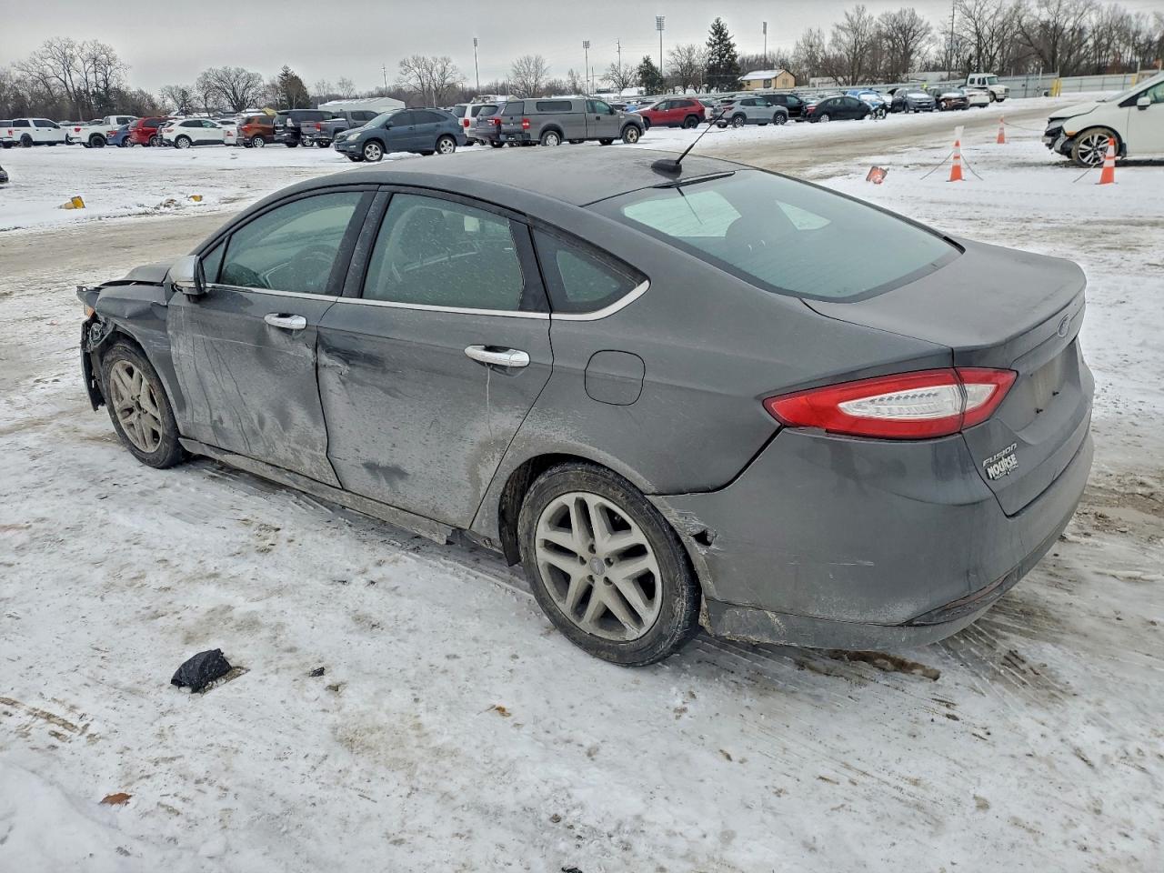 2016 FORD FUSION SE photo 2