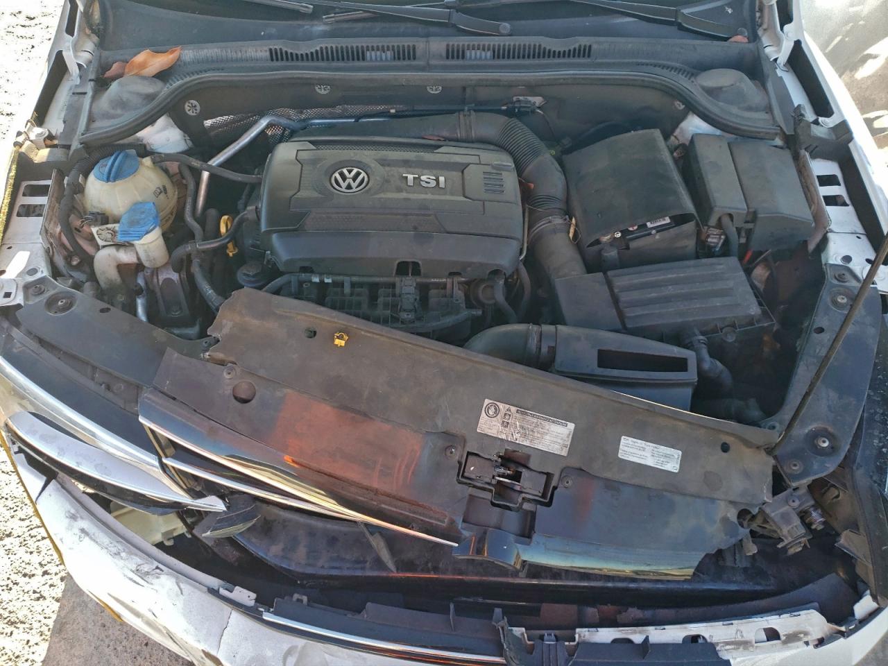 2015 VOLKSWAGEN JETTA SE photo 11