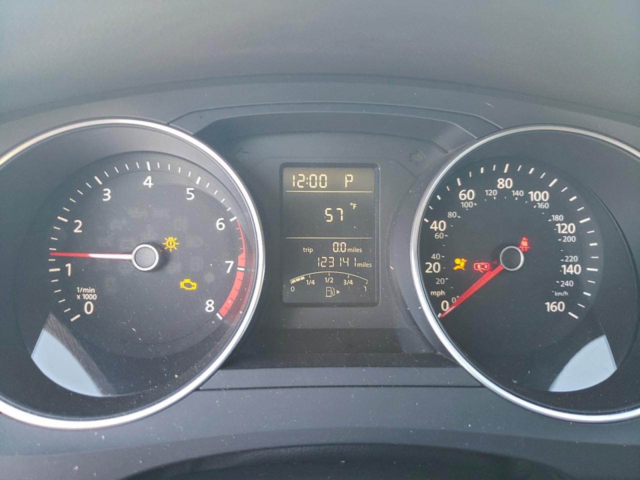 2015 VOLKSWAGEN JETTA SE photo 9