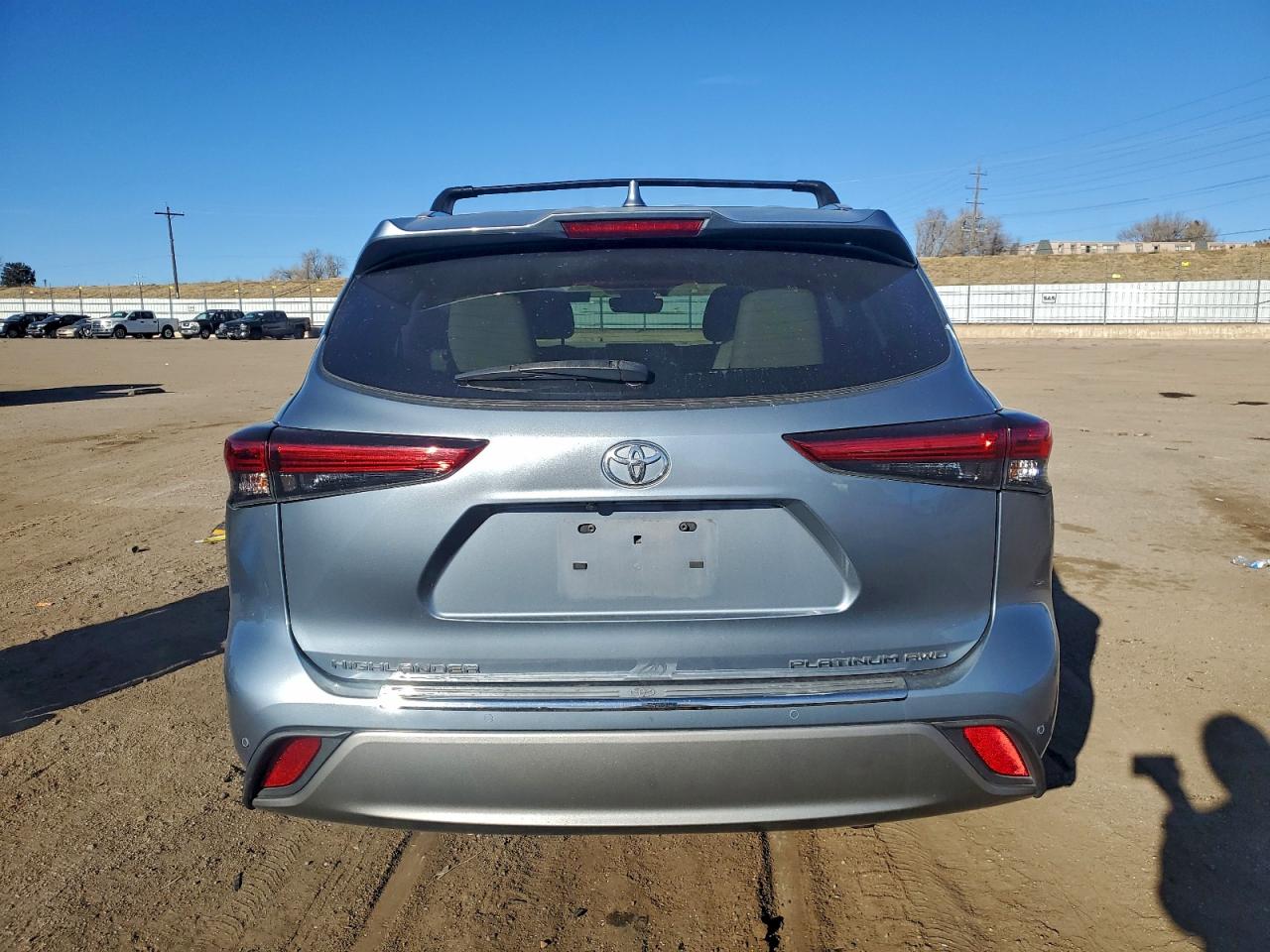 2022 TOYOTA HIGHLANDER PLATINUM photo 6