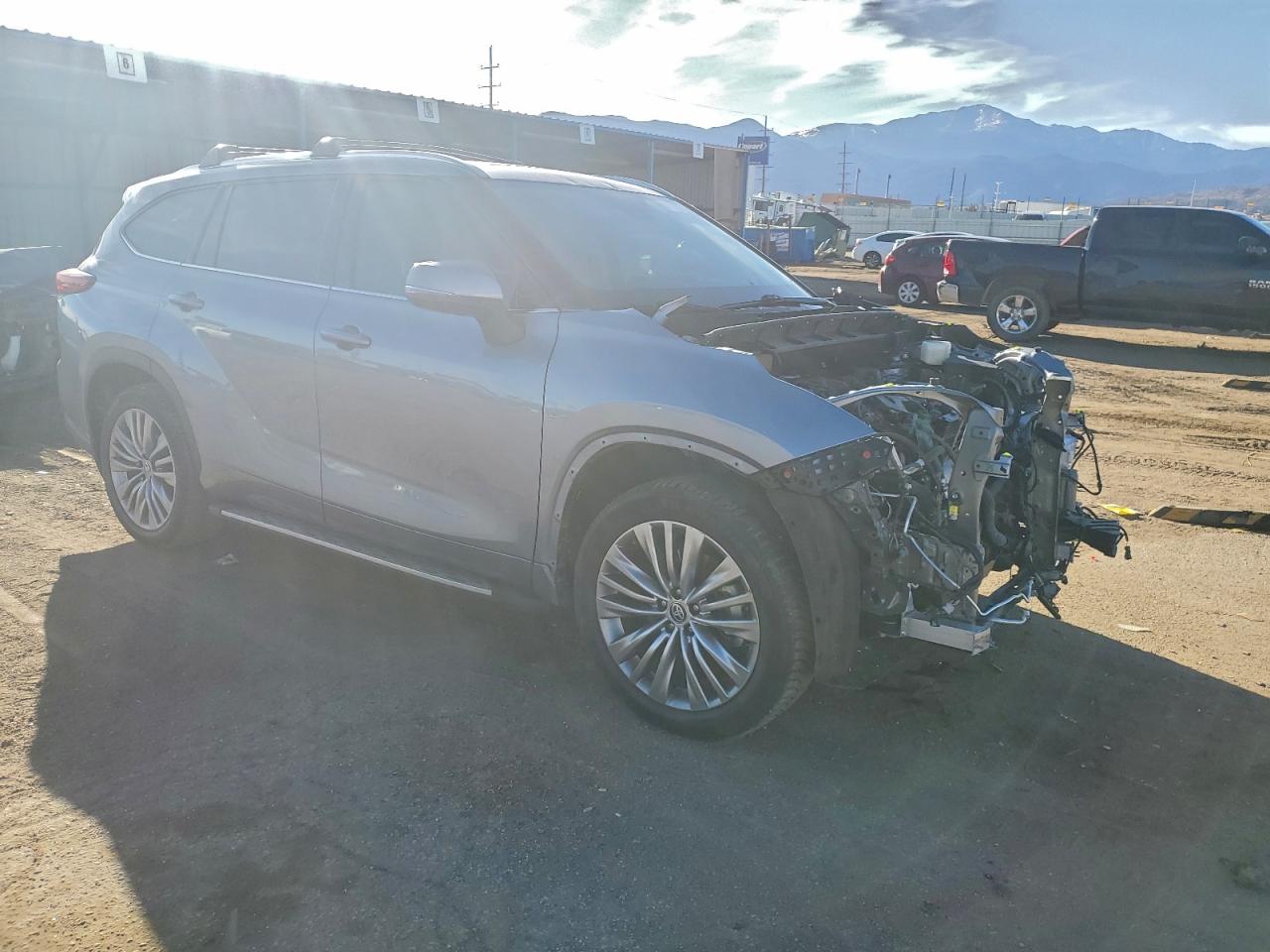 2022 TOYOTA HIGHLANDER PLATINUM photo 4