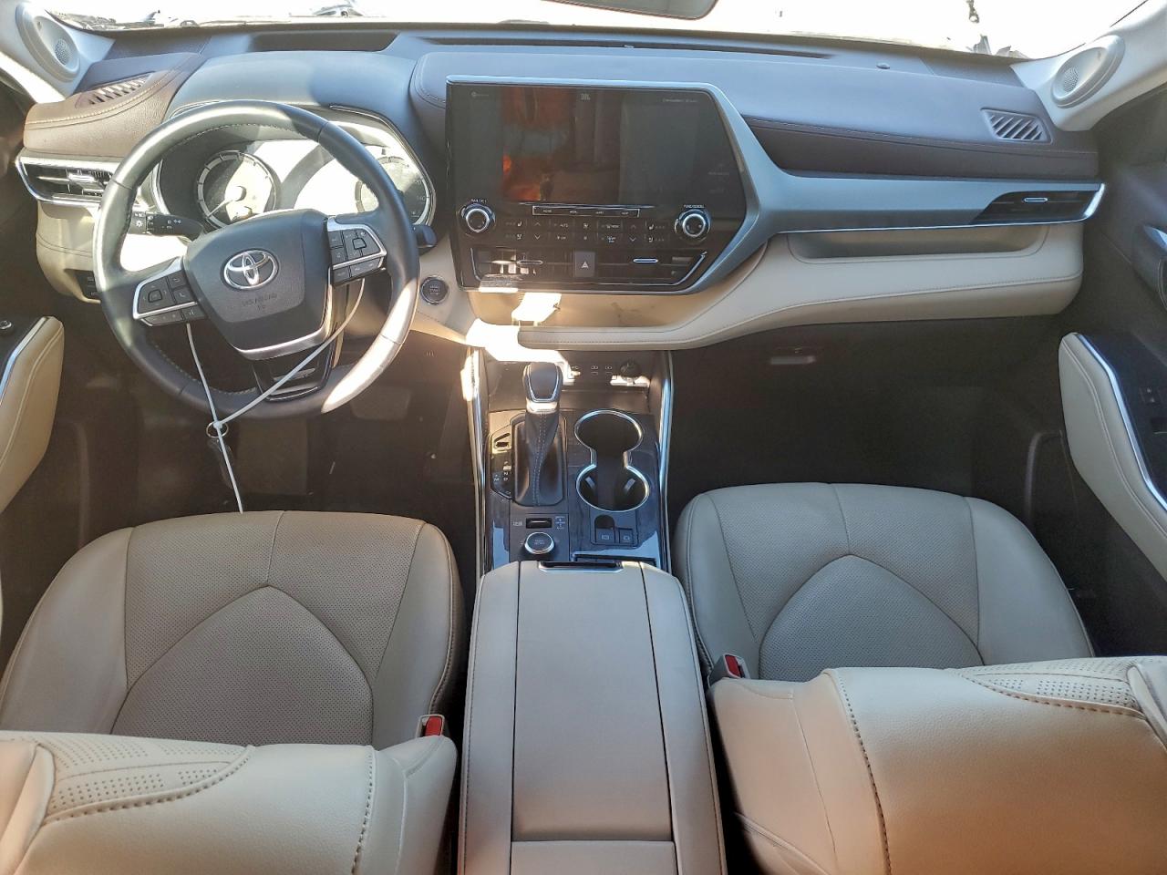 2022 TOYOTA HIGHLANDER PLATINUM photo 8