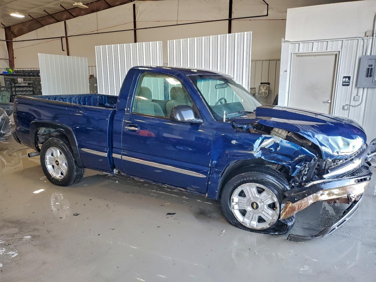 2002 CHEVROLET SILVERADO C1500 photo 7