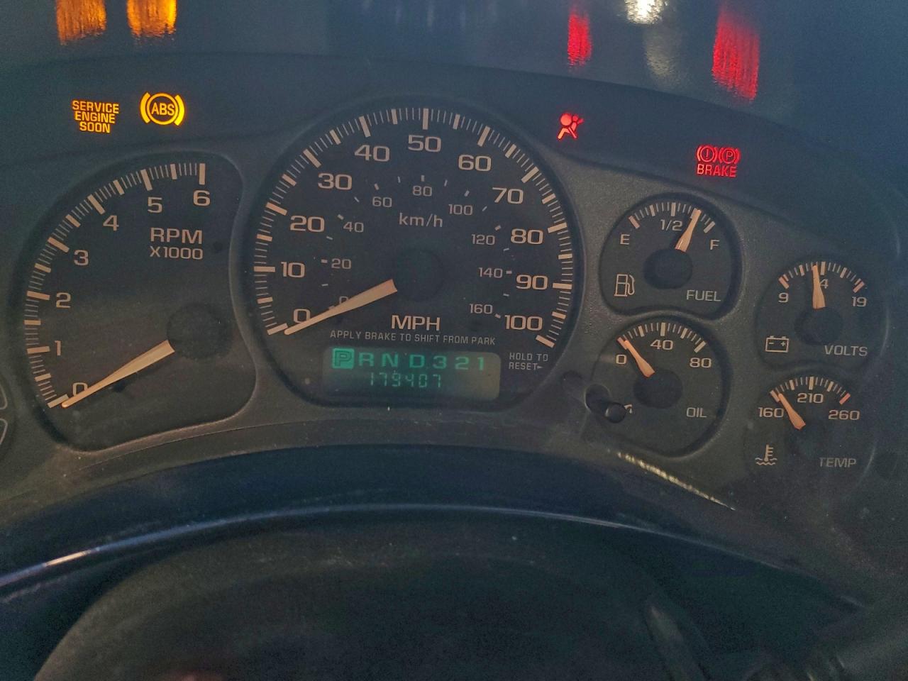 2002 CHEVROLET SILVERADO C1500 photo 17