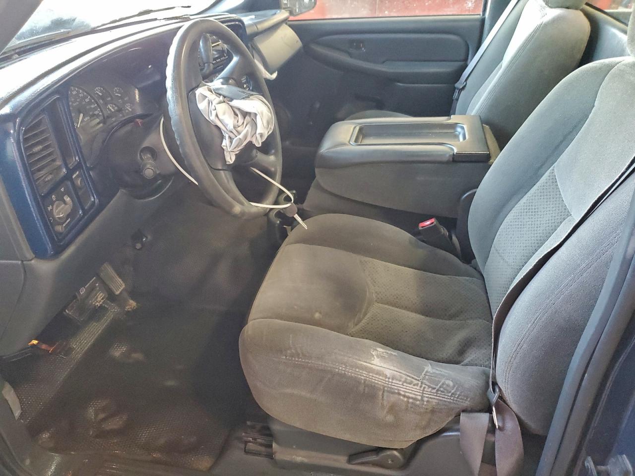 2002 CHEVROLET SILVERADO C1500 photo 13