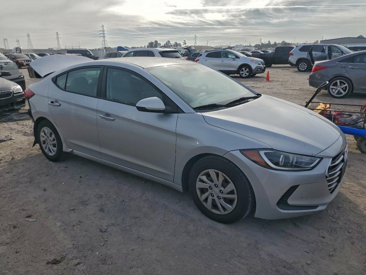 2017 HYUNDAI ELANTRA SE photo 7