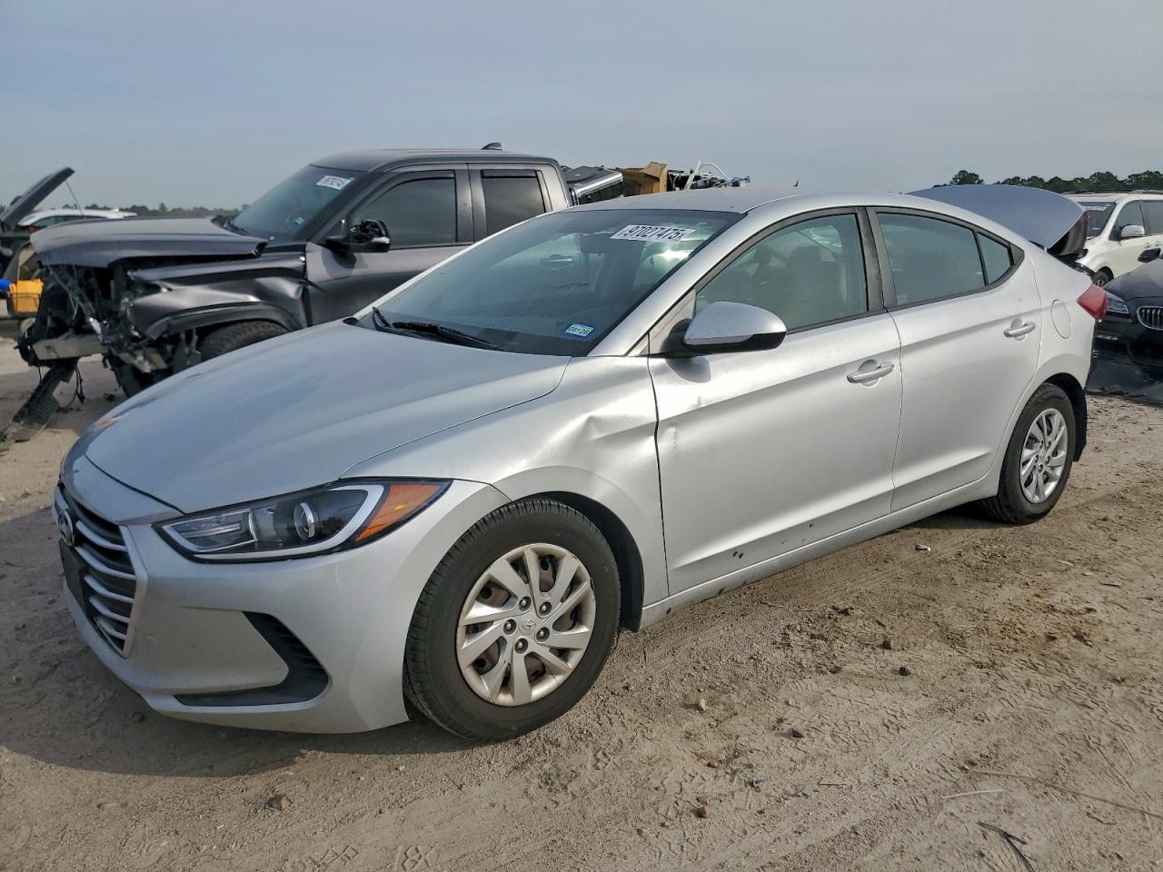 2017 HYUNDAI ELANTRA