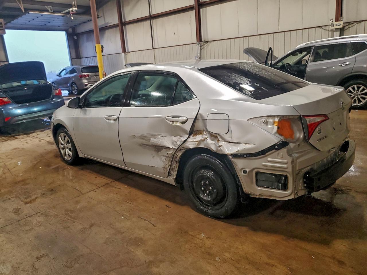 2015 TOYOTA COROLLA L photo 4