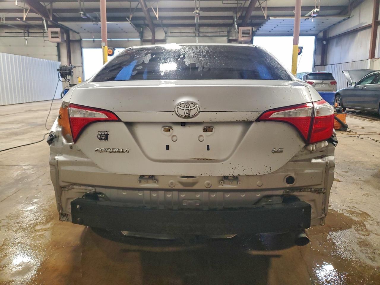 2015 TOYOTA COROLLA L photo 16