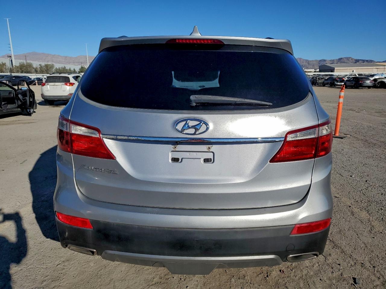 2014 HYUNDAI SANTA FE GLS photo 6