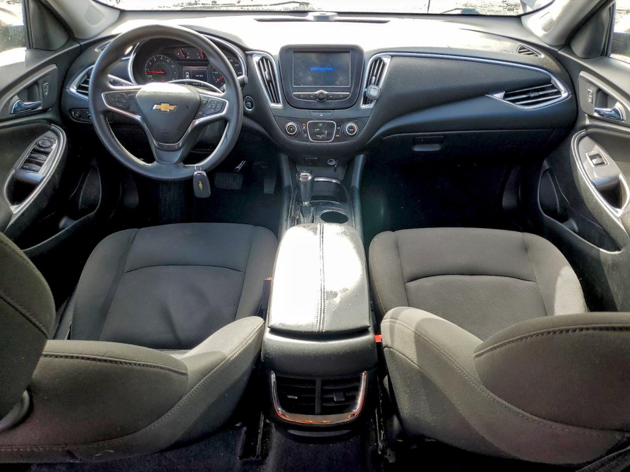 2018 CHEVROLET MALIBU LT photo 8