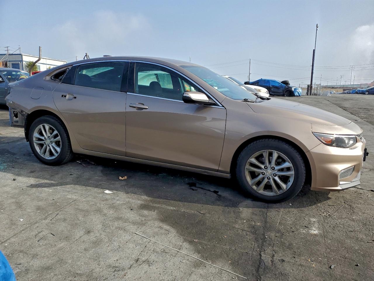 2018 CHEVROLET MALIBU LT photo 4
