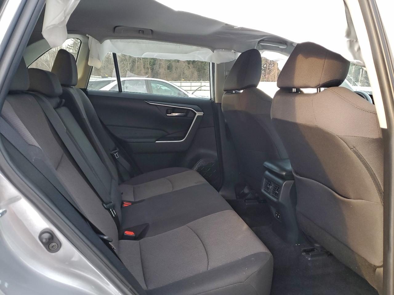 2019 TOYOTA RAV4 XLE photo 11