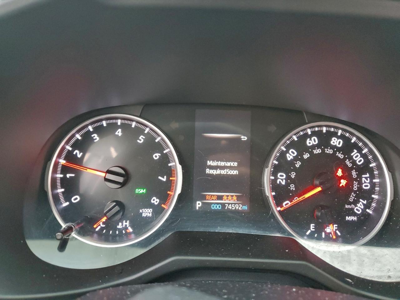 2019 TOYOTA RAV4 XLE photo 9